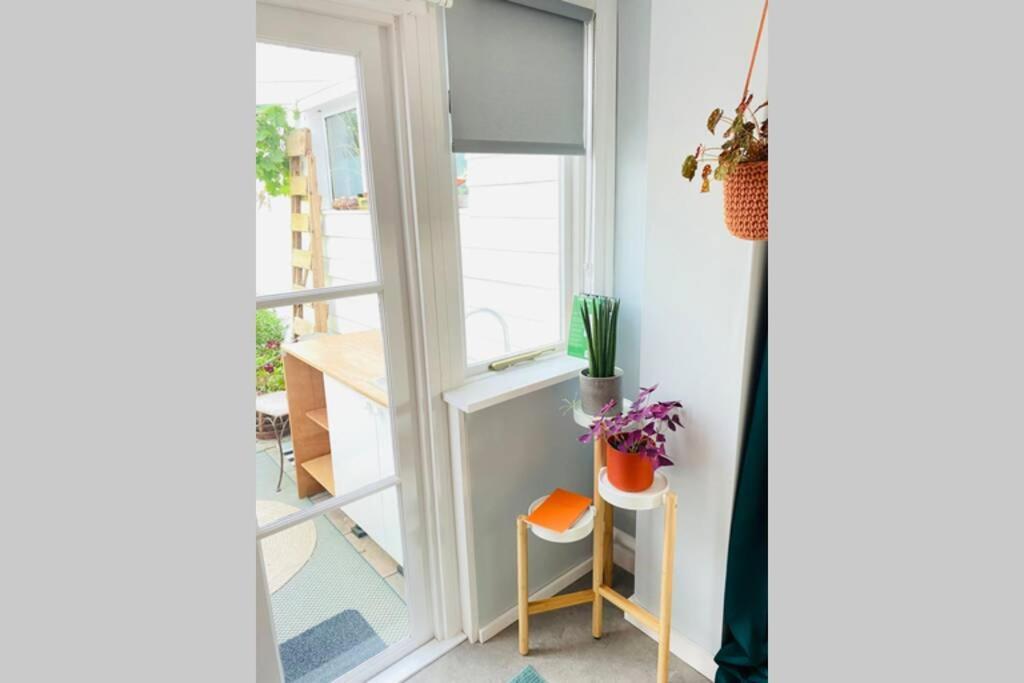 The Yellow Door Whitstable - Peaceful Retreat Close To Beach Exterior photo
