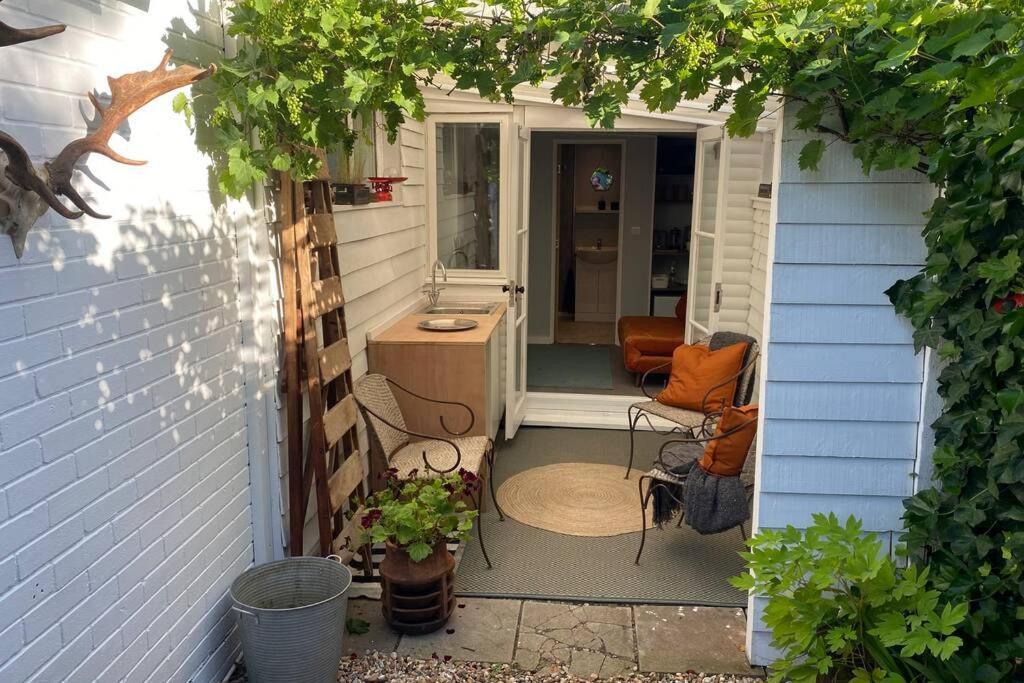 The Yellow Door Whitstable - Peaceful Retreat Close To Beach Exterior photo