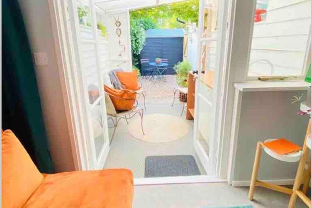 The Yellow Door Whitstable - Peaceful Retreat Close To Beach Exterior photo